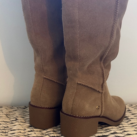 Coach Suede and Shearling Knee-High Boots - Sz 6 - Picture 5 of 8